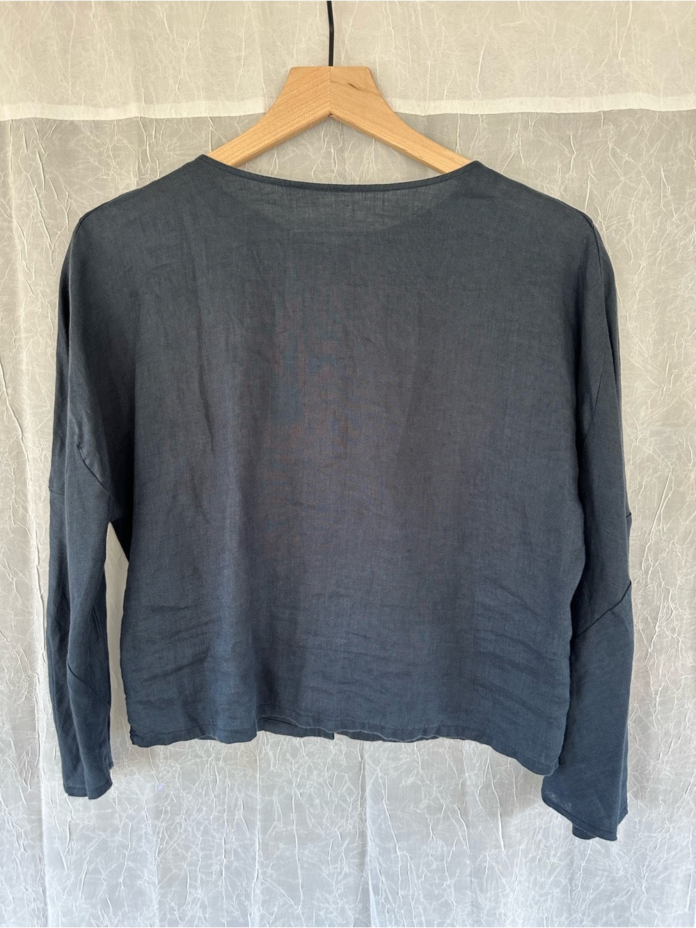 Uniqlo 2017 special collection- Navy, linen top with button back- Small